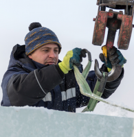 Staying Warm in Cold Weather – Our Monthly Tip for Industrial Athletes